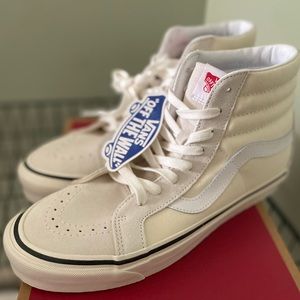Vans style 38. New in box. Never worn.